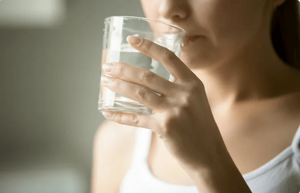 Trinken Sie Ihren Wasserstandard für den Tag