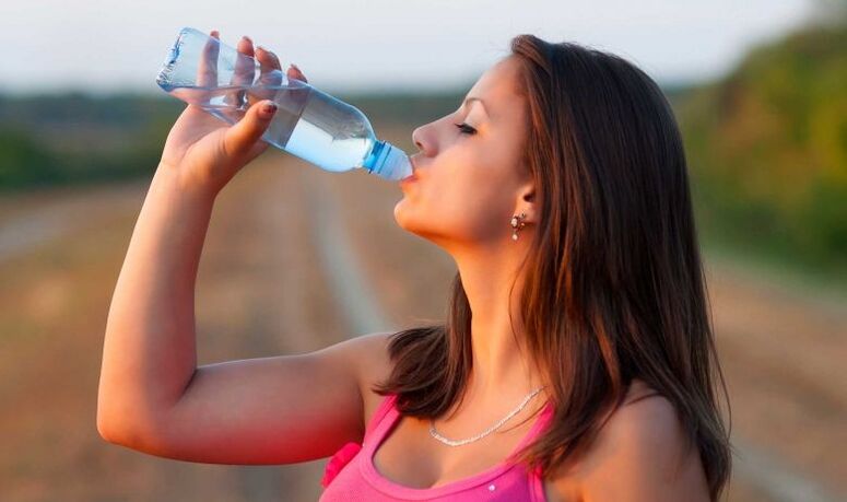 Trinken Sie mehr Wasser